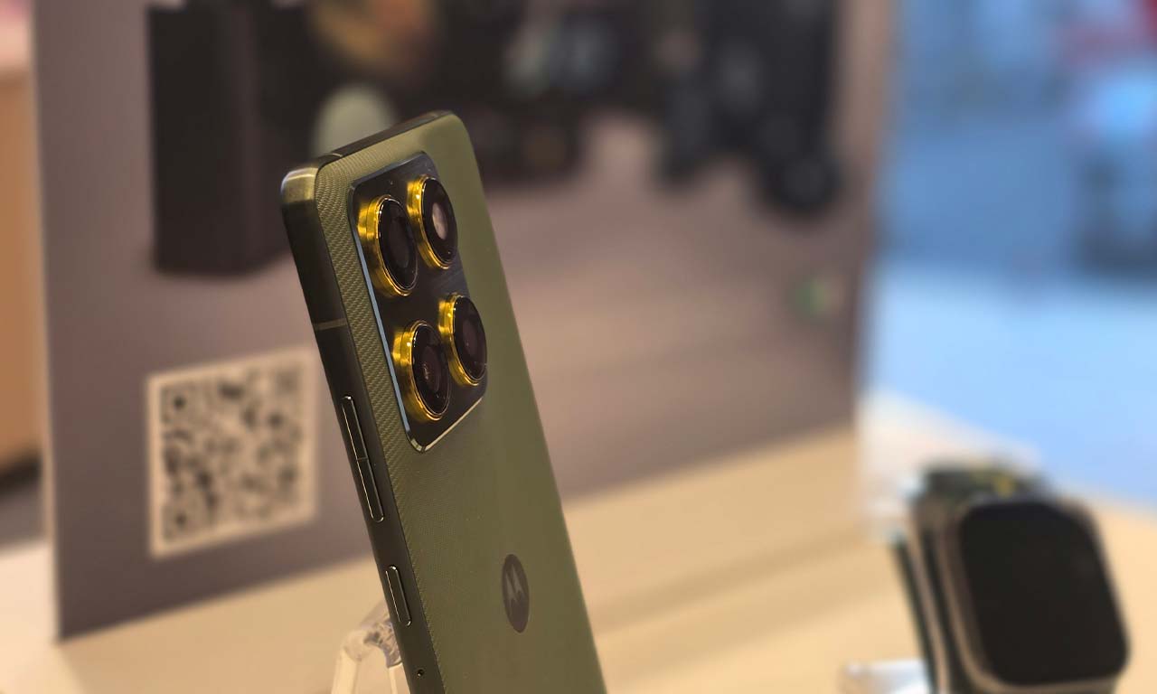 comparto fotografico motorola edge 70