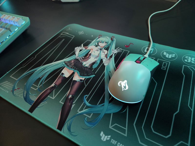 asus hatsune miku mouse edizione limitata