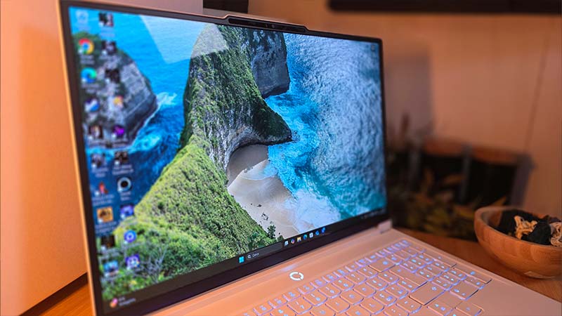 colori incredibili del lenovo legion schermo oled