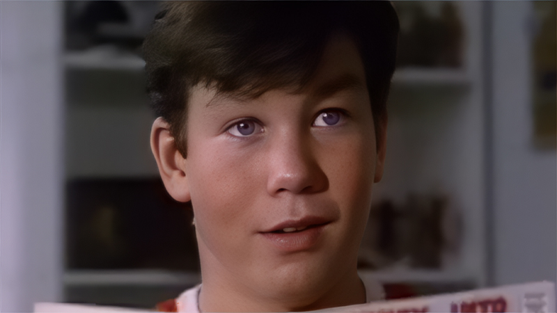 Andrew Clements, il supereroe per caso della serie TV cult Il mio amico Ultraman.