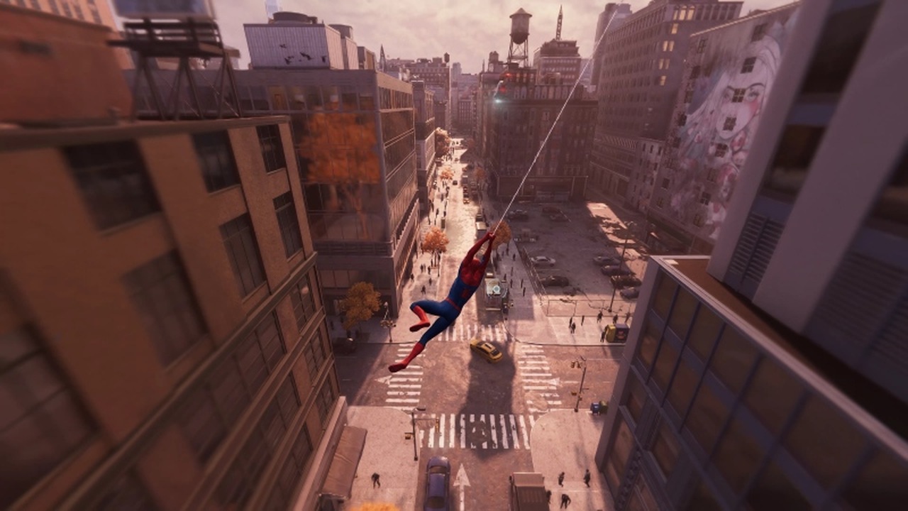 Spider-Man Remastered tra i grattacieli di New York durante il gameplay